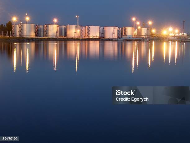 Tanktops Stockfoto und mehr Bilder von Abenddämmerung - Abenddämmerung, Blau, Bucht