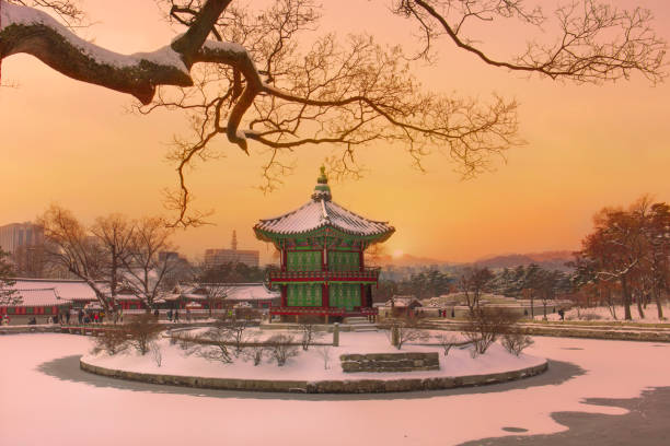 istock Gyeongbokgung Palace 894713852