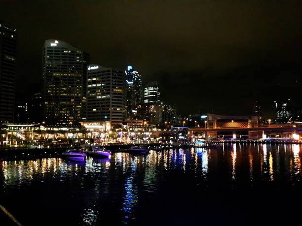 istock Magnificent view of San Francisco at night 894730540