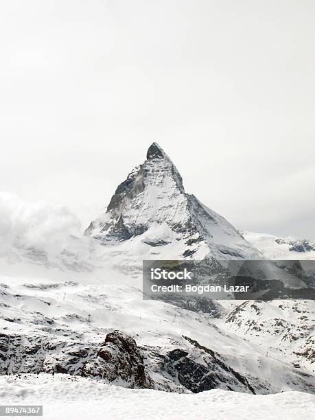 Monte Cervino 2 Gornergrat Svizzera - Fotografie stock e altre immagini di Composizione verticale - Composizione verticale, Monte Cervino, Alpi