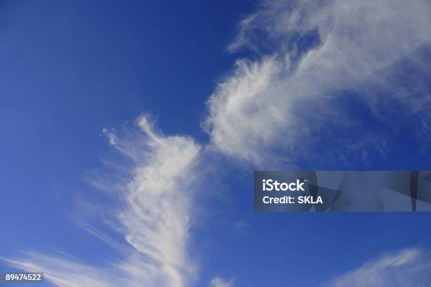 Foto de Beijando Nuvens e mais fotos de stock de Arranjo - Arranjo, Azul, Beleza