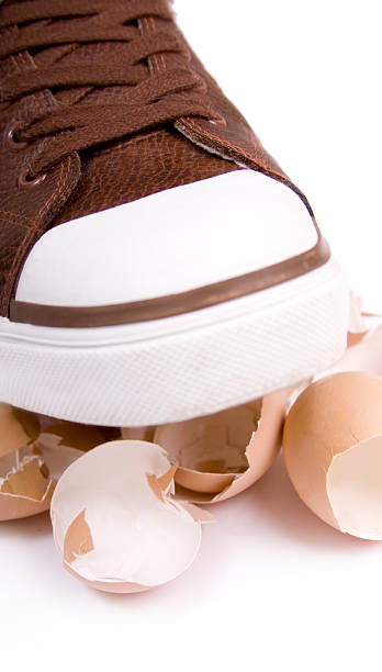 Walking on eggshells-englische Redewendung – Foto