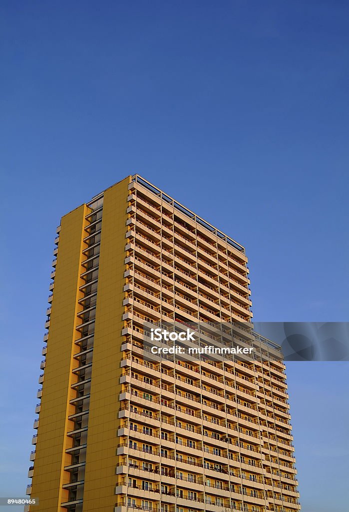 apartment-Gebäude, das in east berlin - Lizenzfrei Berlin Stock-Foto