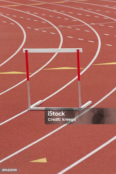 Obstáculo De Corrida De Lane - Fotografias de stock e mais imagens de Ao Ar Livre - Ao Ar Livre, Competição, Desporto