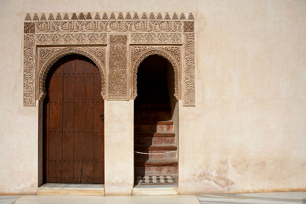 istock doorway and islamic detail 89484720