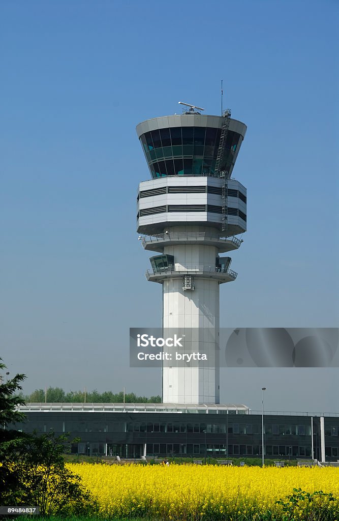 Torre de control de tráfico aéreo - Foto de stock de Aeropuerto libre de derechos