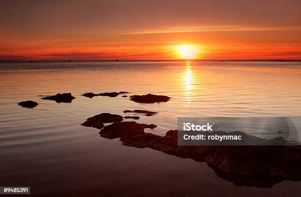 Vermelhodourado Pôr Do Sol - Fotografias de stock e mais imagens de Ao Ar Livre - Ao Ar Livre, Austrália, Baía