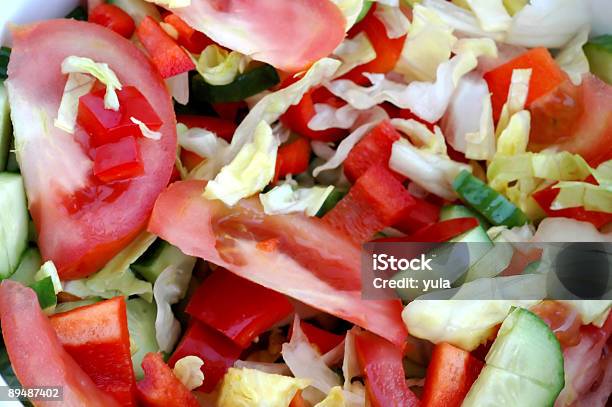 Insalata Di Sfondo - Fotografie stock e altre immagini di Alimentazione sana - Alimentazione sana, Antipasto, Cena