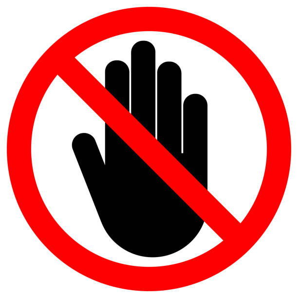 kein eintrag zeichen. linke hand mit der handfläche. stop-symbol im durchgestrichenen kreis. vektor - do not disturb sign illustrations stock-grafiken, -clipart, -cartoons und -symbole