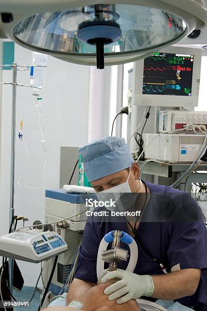 Anesthesiologist In Oder Während Einer Maske Belüftung Stockfoto und mehr Bilder von Anästhesist