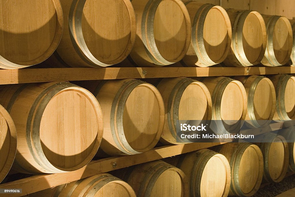 Lugares-adega de vinhos - Foto de stock de Adega - Característica arquitetônica royalty-free