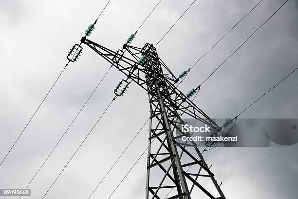 Der Powerline Stockfoto und mehr Bilder von Kabel - Kabel, Kommunikation - Themengebiet, Lang