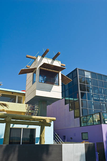 california architettura contemporanea - santa monica beach california house foto e immagini stock
