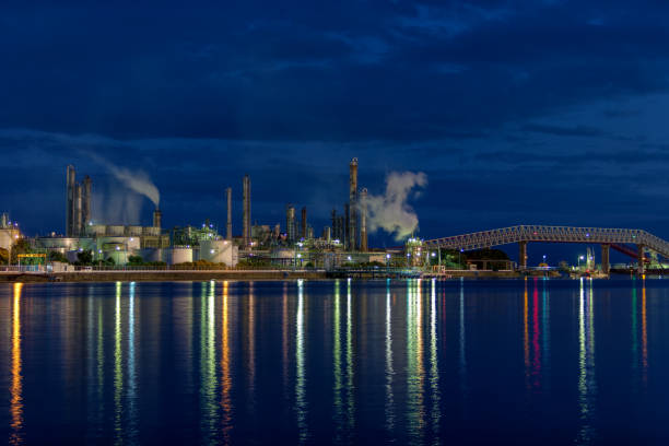 istock Yokkaichi-city Plant Night view 894958002