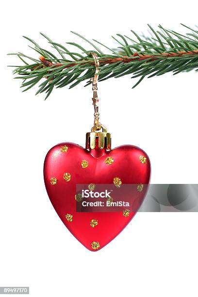 Decorazione Di Natale Appeso A Un Albero - Fotografie stock e altre immagini di Ago - Parte della pianta - Ago - Parte della pianta, Colore verde, Composizione verticale