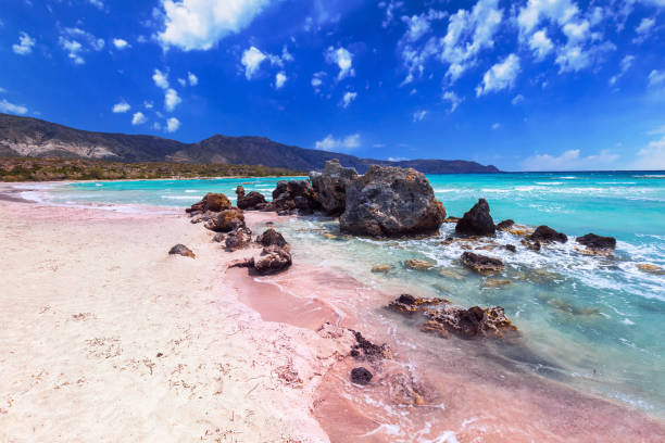 istock Elafonissi beach with pink sand on Crete 894986496
