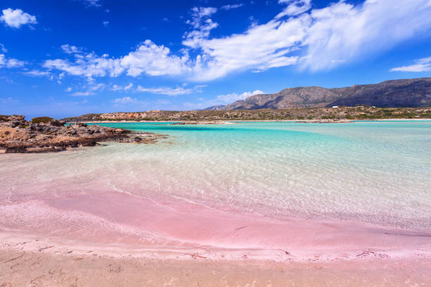 istock Elafonissi beach with pink sand on Crete 894986668