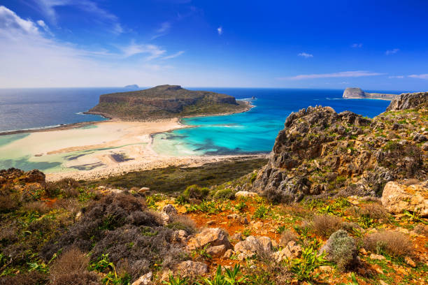 istock Amazing scenery of Balos beach on Crete 894991372