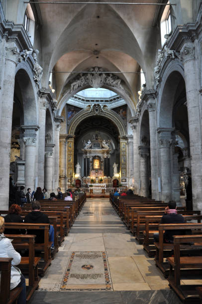 wnętrze bazyliki santa maria del popolo. rome, włochy - people of freedom italian party zdjęcia i obrazy z banku zdjęć