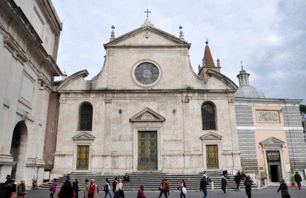 basilica of santa maria del popolo. rome, włochy - people of freedom italian party zdjęcia i obrazy z banku zdjęć