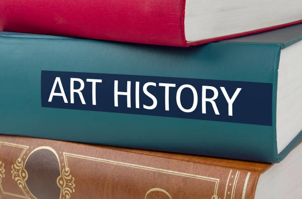 istock A book with the title Art History written on the spine 895003286