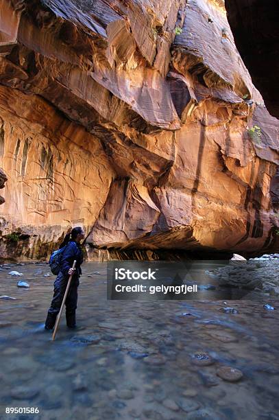 Torrentismo - Fotografie stock e altre immagini di Escursionismo - Escursionismo, Arrampicata su roccia, Sentiero