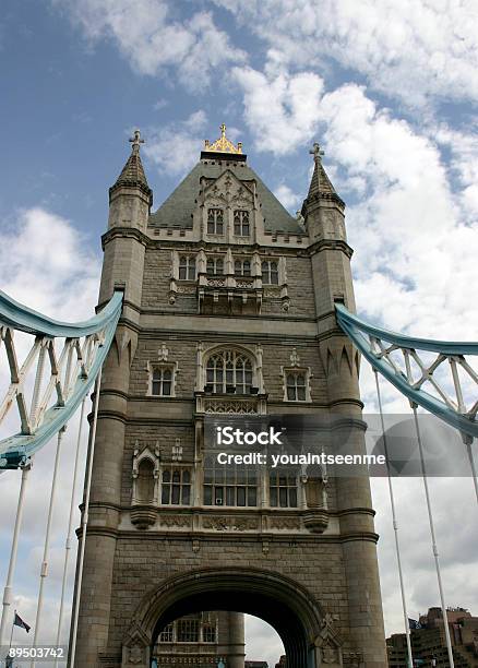 Tower Bridge Stockfoto und mehr Bilder von Architektur - Architektur, Balkengerüst, Baugerät