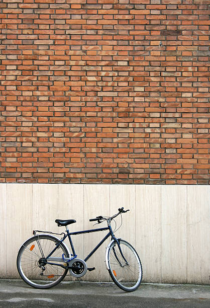 istock Bike and wall 89504688