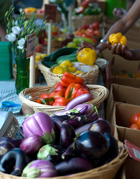istock Farmer's Market 89505119