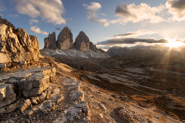istock Three peaks of Lavaredo at sunset 895053846
