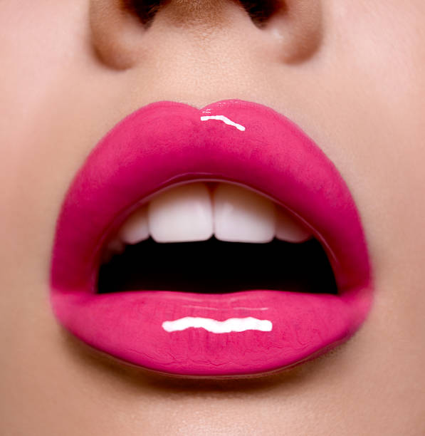 bouche rose - sexy lips photos et images de collection