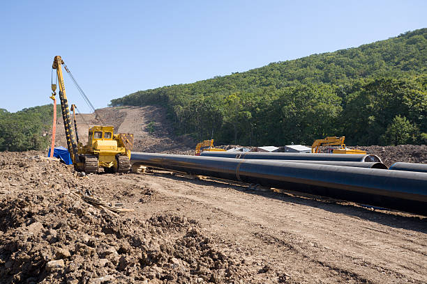 공사장 새로운 엔진오일 관로 - site natural gas 뉴스 사진 이미지