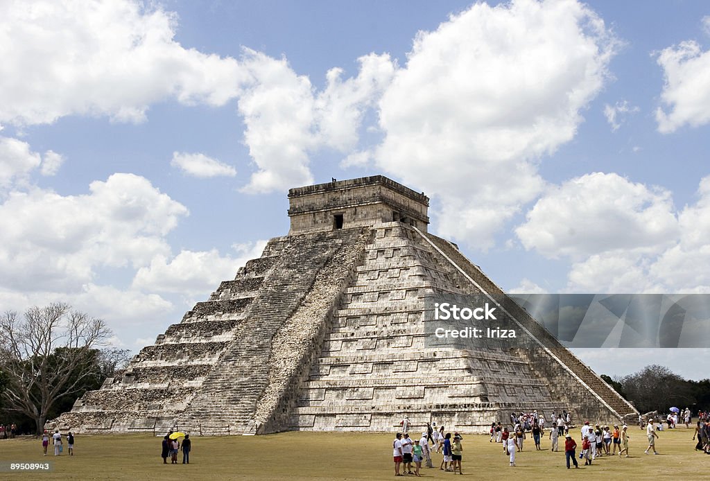Piramide Maya de Chichen Itza - Photo de Chichén Itza libre de droits