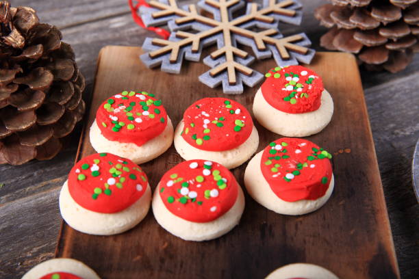 istock Christmas cookies decoration and gift box 895106946