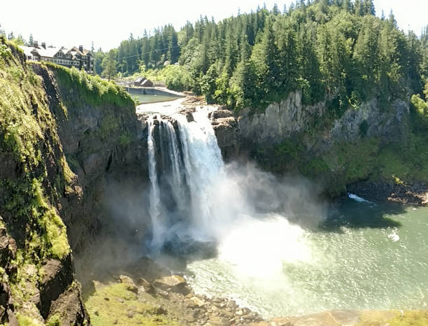 istock Snoqualmie Falls Washington State nature in daylight 895124446