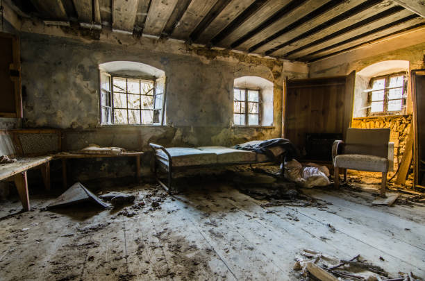 istock living room in abandoned farmhouse 895155678