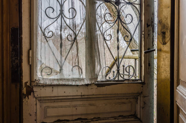 istock entrance door in old house 895156790