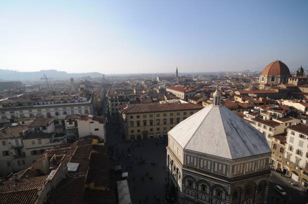 istock Florence city 895222960