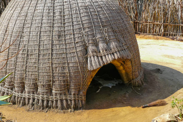 swazi tribe hut in swaziland entrance close up - swaziland imagens e fotografias de stock