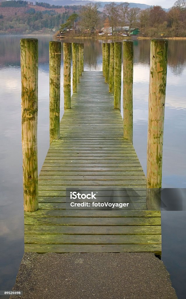 Dock am ruhigen See - Lizenzfrei Altertümlich Stock-Foto
