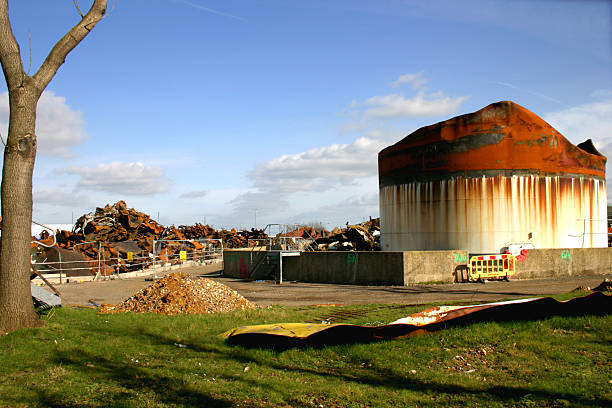 istock Oil Storage Tank Disaster 89524714