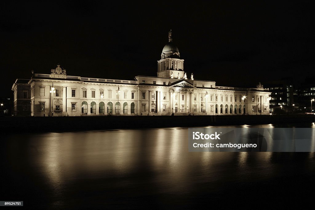 Custom House à noite - Foto de stock de Domínio royalty-free