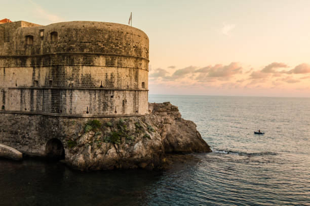 istock Sunset in Dubrovnik Walls 895497700
