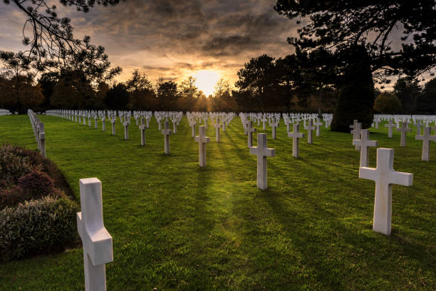 amerikan askeri mezarlığı, normandy, fransa - normandiya stok fotoğraflar ve resimler