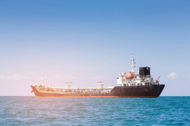 istock Oil Ship tanker over sea coast skyline 895519968