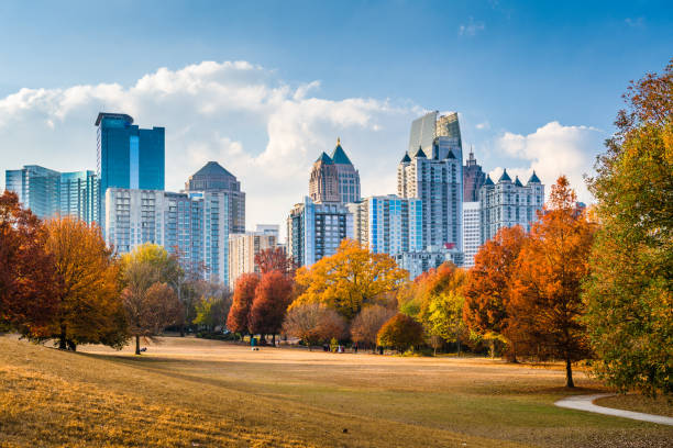 Piedmont Park Atlanta Atlanta, Georgia, USA skyline from Peidmont Park. panorama park stock pictures, royalty-free photos & images