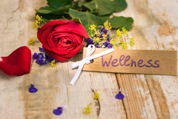 istock Flowers and gift card for Wellness 895625892