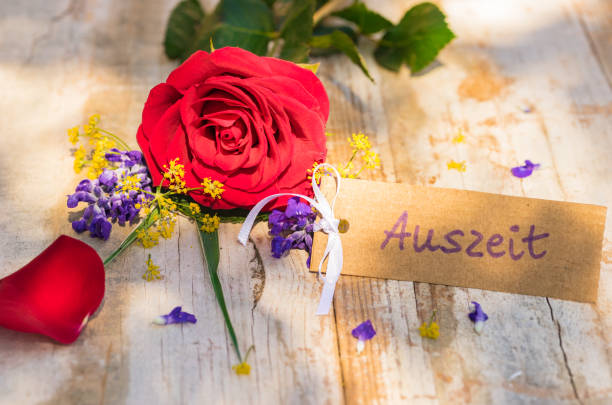 istock Bunch of flowers with gift card for timeout 895629152
