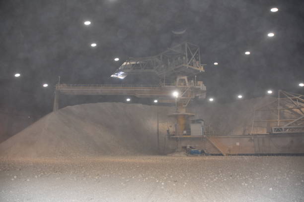 istock Cement manufacturing plant 895660394