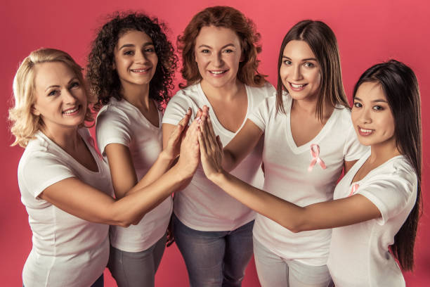 istock Women against breast cancer 895728988